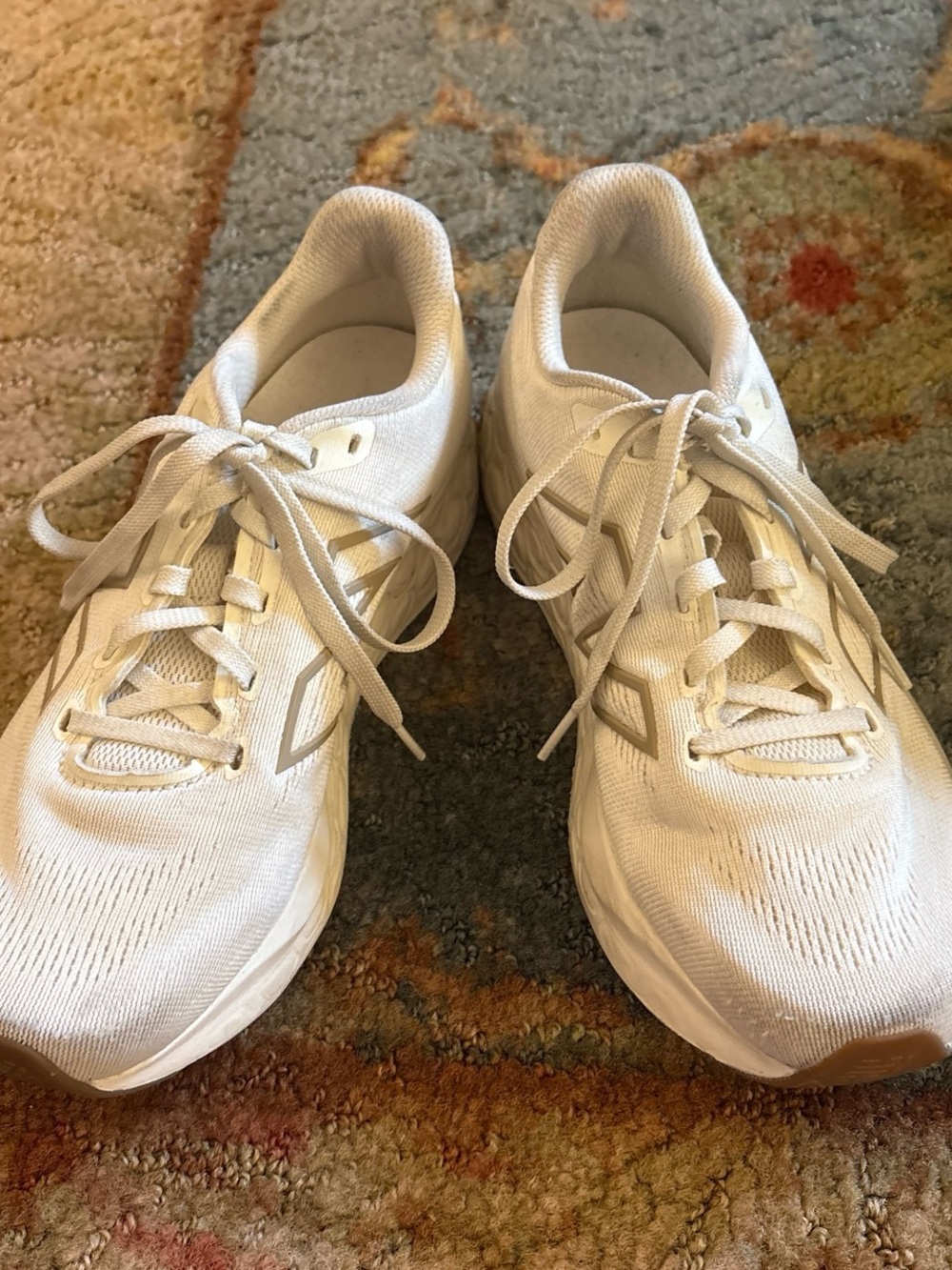 New Balance White Women's Lightweight Running Sneakers
